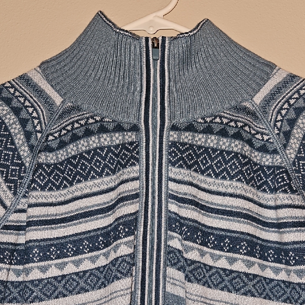 Blue Patterned Half-Zip Sweater NWT - image 10